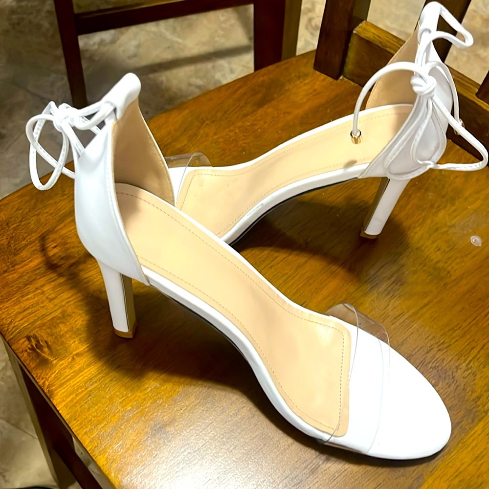 Size 10 white tie up heels
